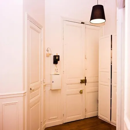 Apartment Elegant Haussmannien *