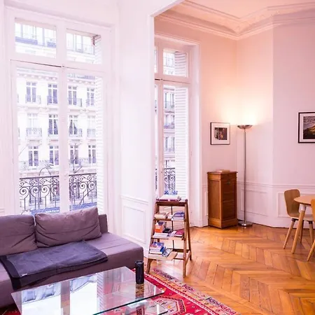 Apartment Elegant Haussmannien Paris