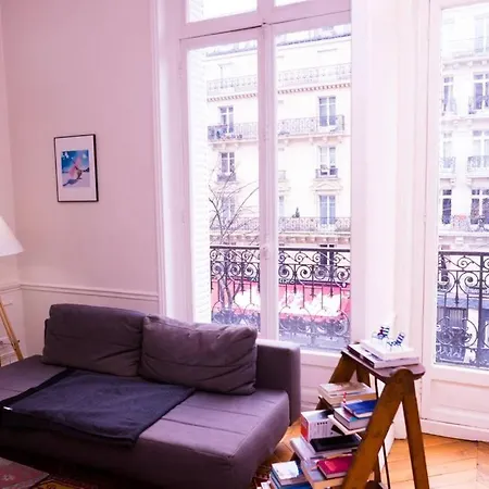 Elegant Haussmannien Paris